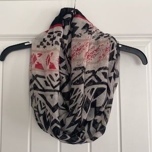 Lavello Lifestyle Infinity Scarf With Aztec Design Black/Cream/Maroon